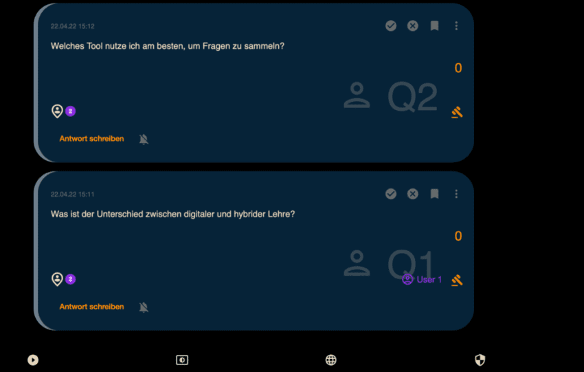Bildschirmfoto. Ansicht von zwei Fragen, die anonym über die Anwendung gestellt wurden.
