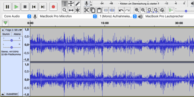 Bildschirmfoto. Zwei geöffnete Tonaufnahmen im Audioschnittprogram Audacity.