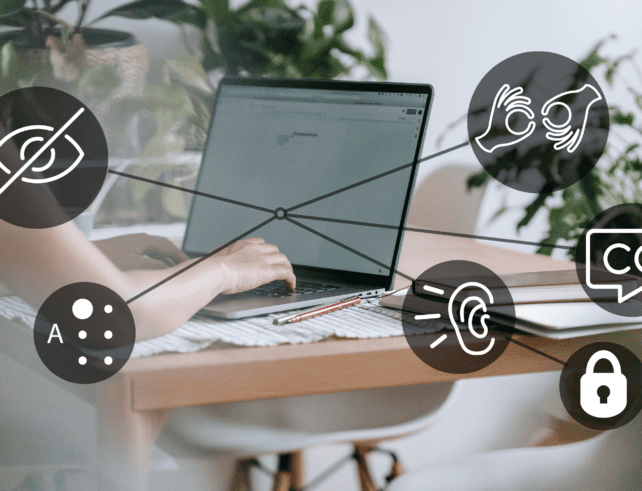 Schmuckbild: Eine Person sitzt am Laptop, zu sehen sind nur die tippenden Hände. Grafische Symbole der Barrierefreiheit kommen aus dem Laptop hervor.
